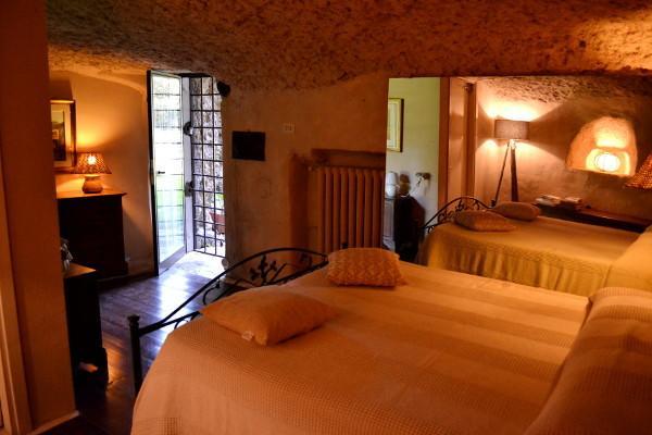 Agriturismo La Sorgente Di Nepi Hotell Eksteriør bilde