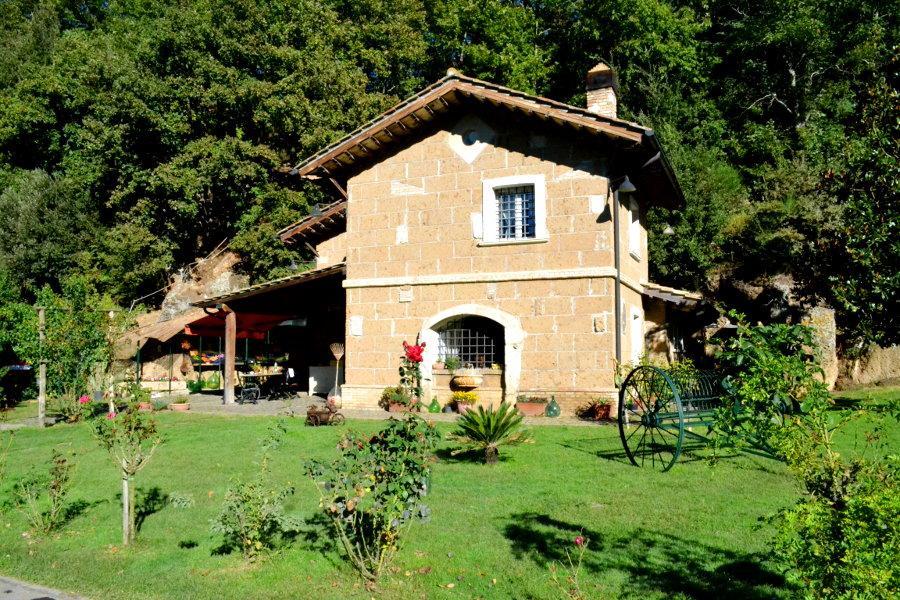 Agriturismo La Sorgente Di Nepi Hotell Eksteriør bilde